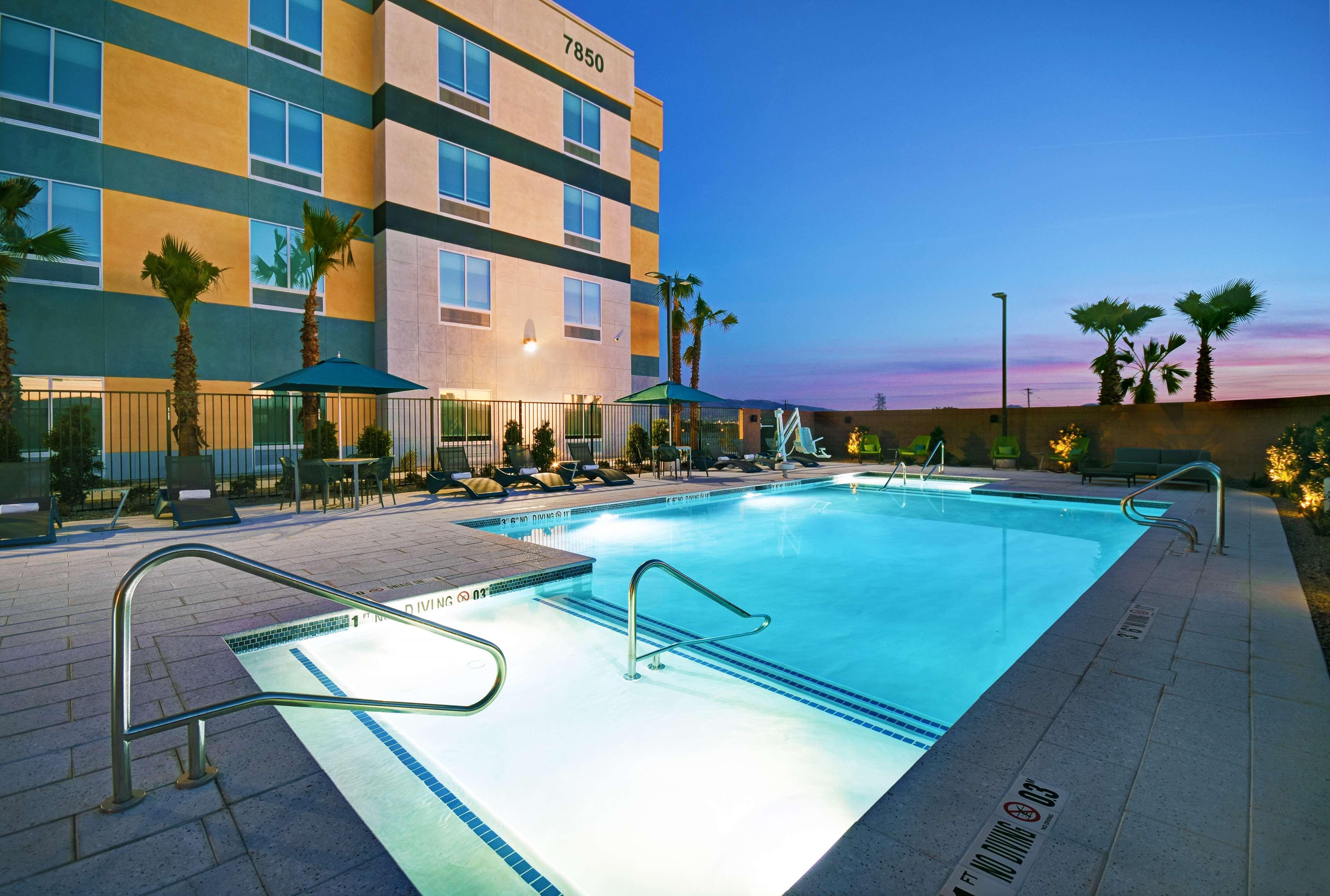 Hampton Inn Las Vegas Strip South, Nv 89123 Екстериор снимка