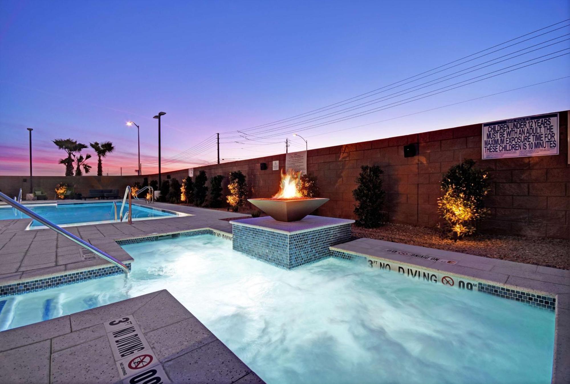 Hampton Inn Las Vegas Strip South, Nv 89123 Екстериор снимка
