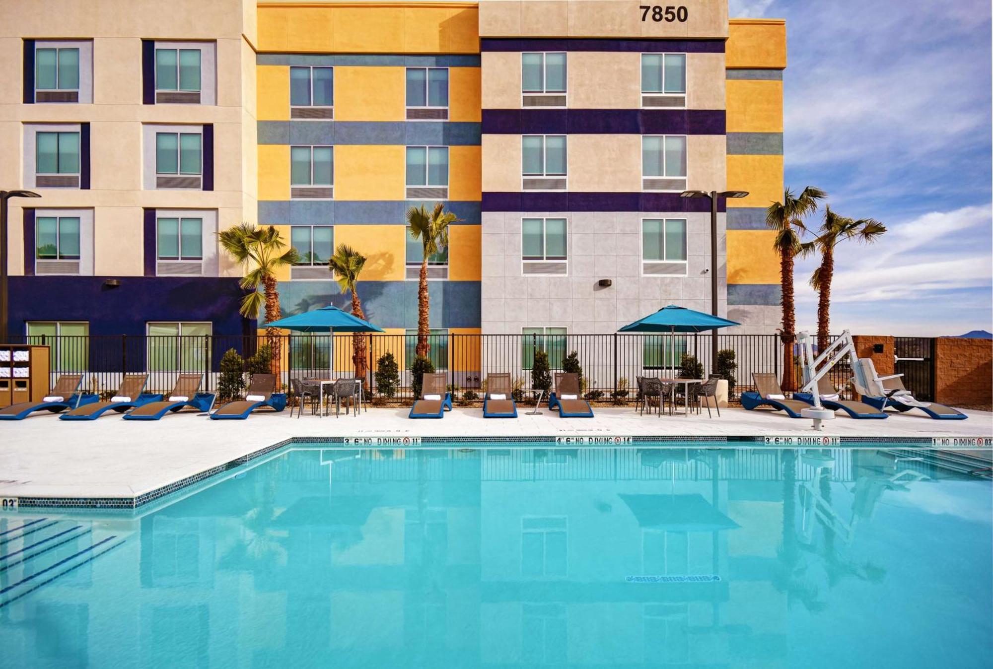 Hampton Inn Las Vegas Strip South, Nv 89123 Екстериор снимка